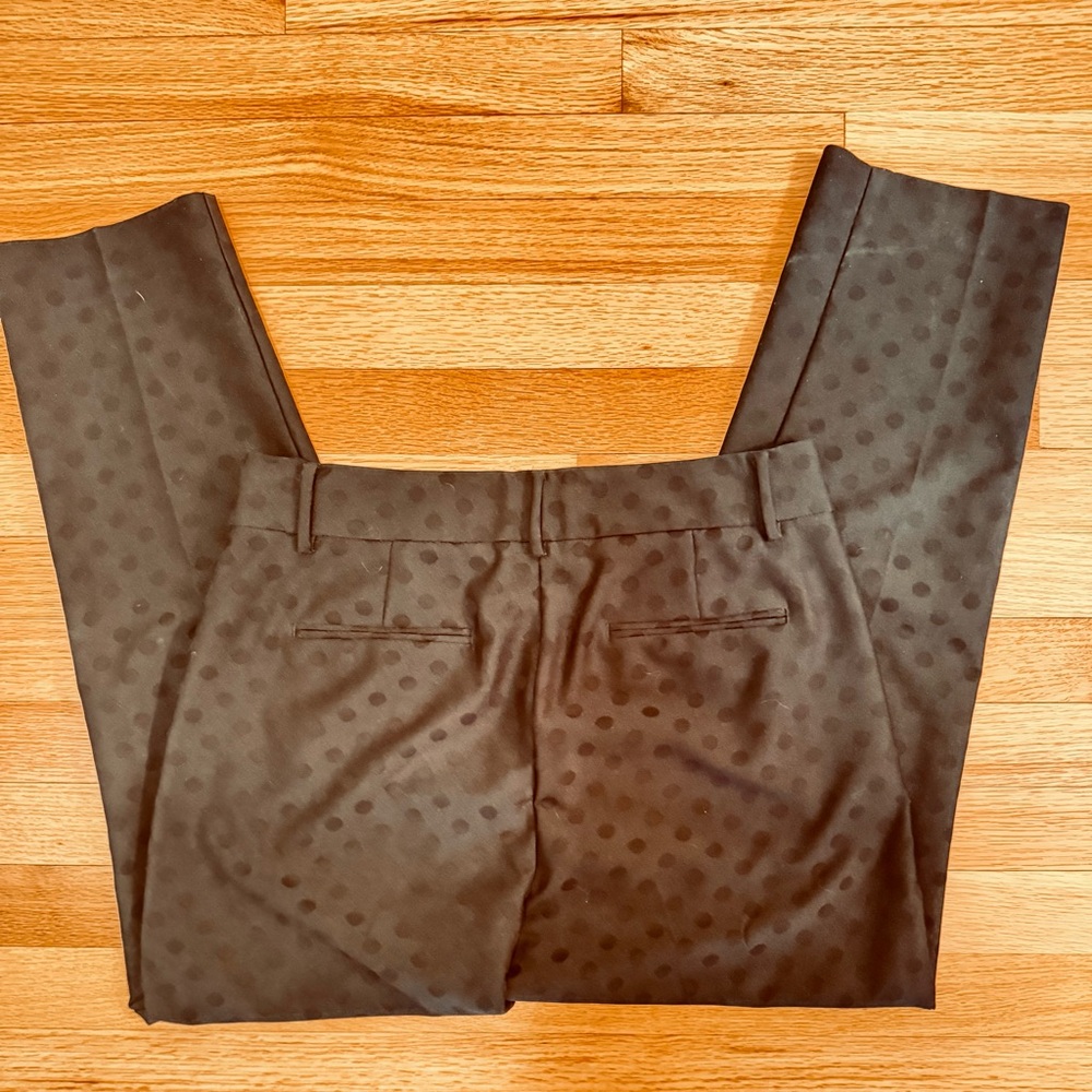⚫️Ann Taylor ⚫️Black polka dot Textured Women’s Trousers ⚫️